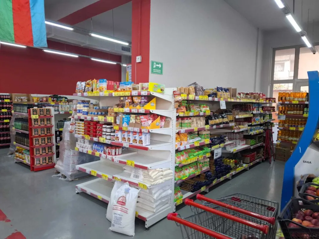 Satılır obyekt 225 m²