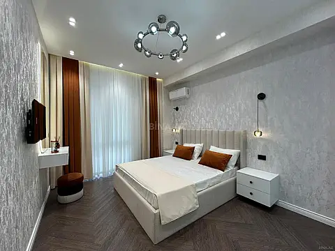 Satılır 2 otaqlı mənzil 60 m²