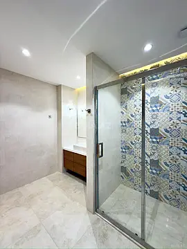 Satılır 3 otaqlı mənzil 140 m²