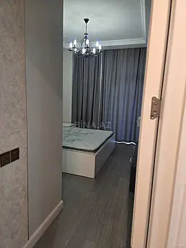Kirayə verilir 2 otaqlı mənzil 106 m²