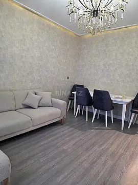 Kirayə verilir 2 otaqlı mənzil 106 m²