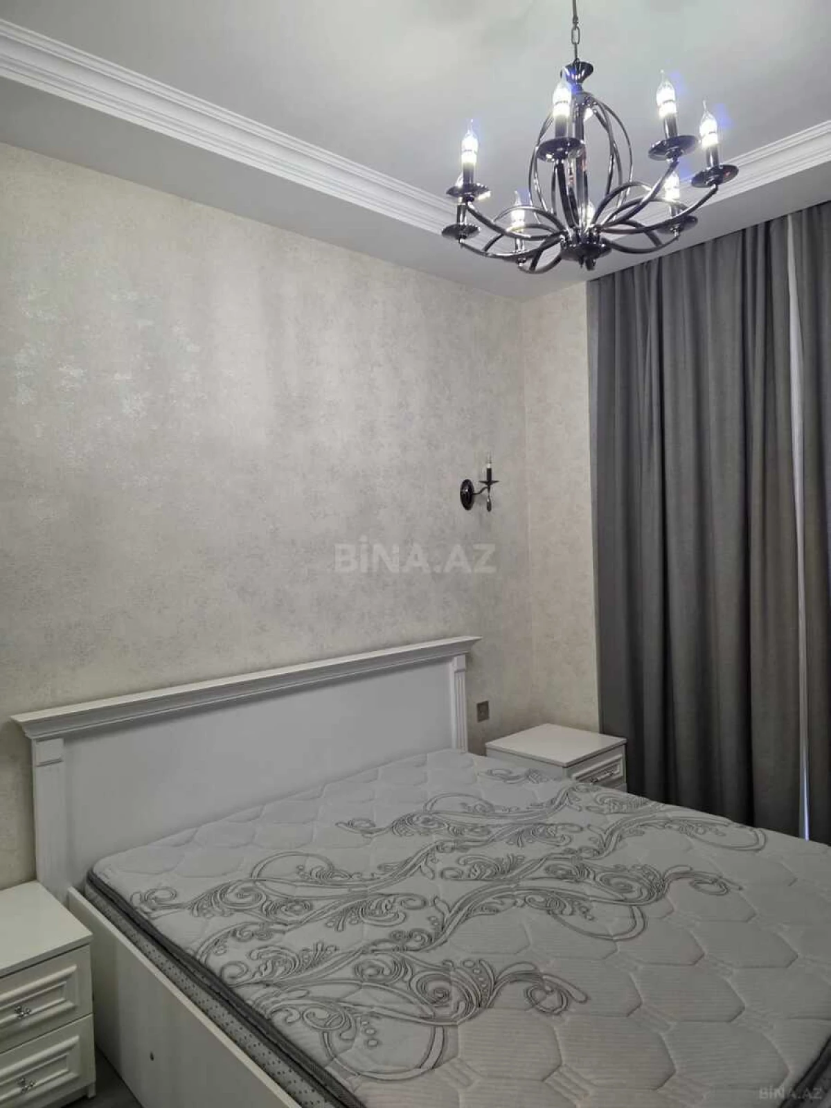 Kirayə verilir 2 otaqlı mənzil 106 m²