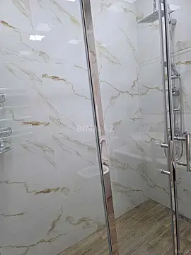 Kirayə verilir 2 otaqlı mənzil 106 m²