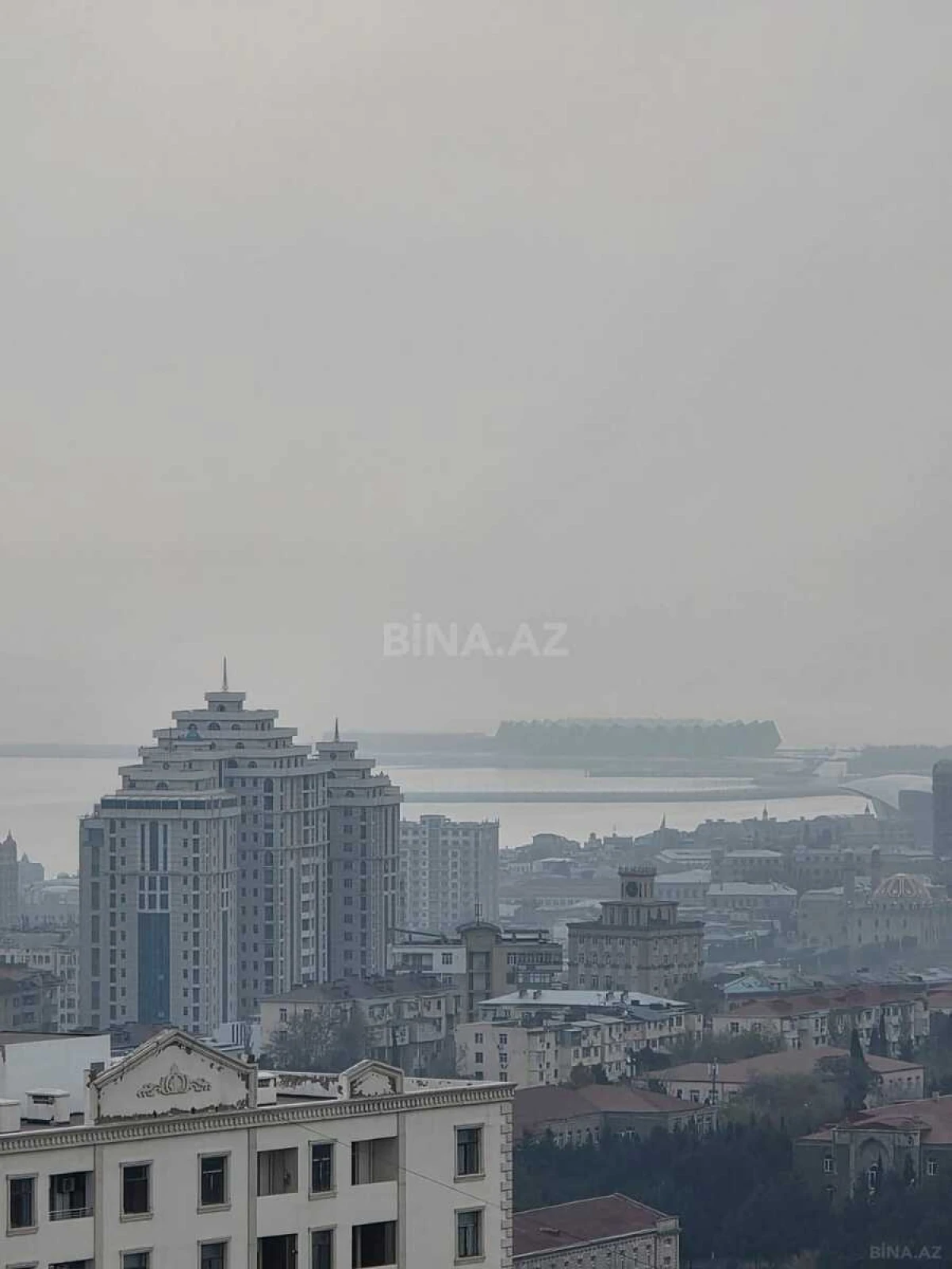 Kirayə verilir 2 otaqlı mənzil 106 m²