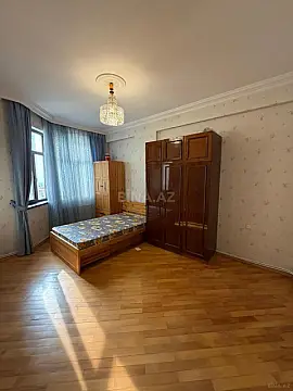 Satılır 3 otaqlı mənzil 120 m²