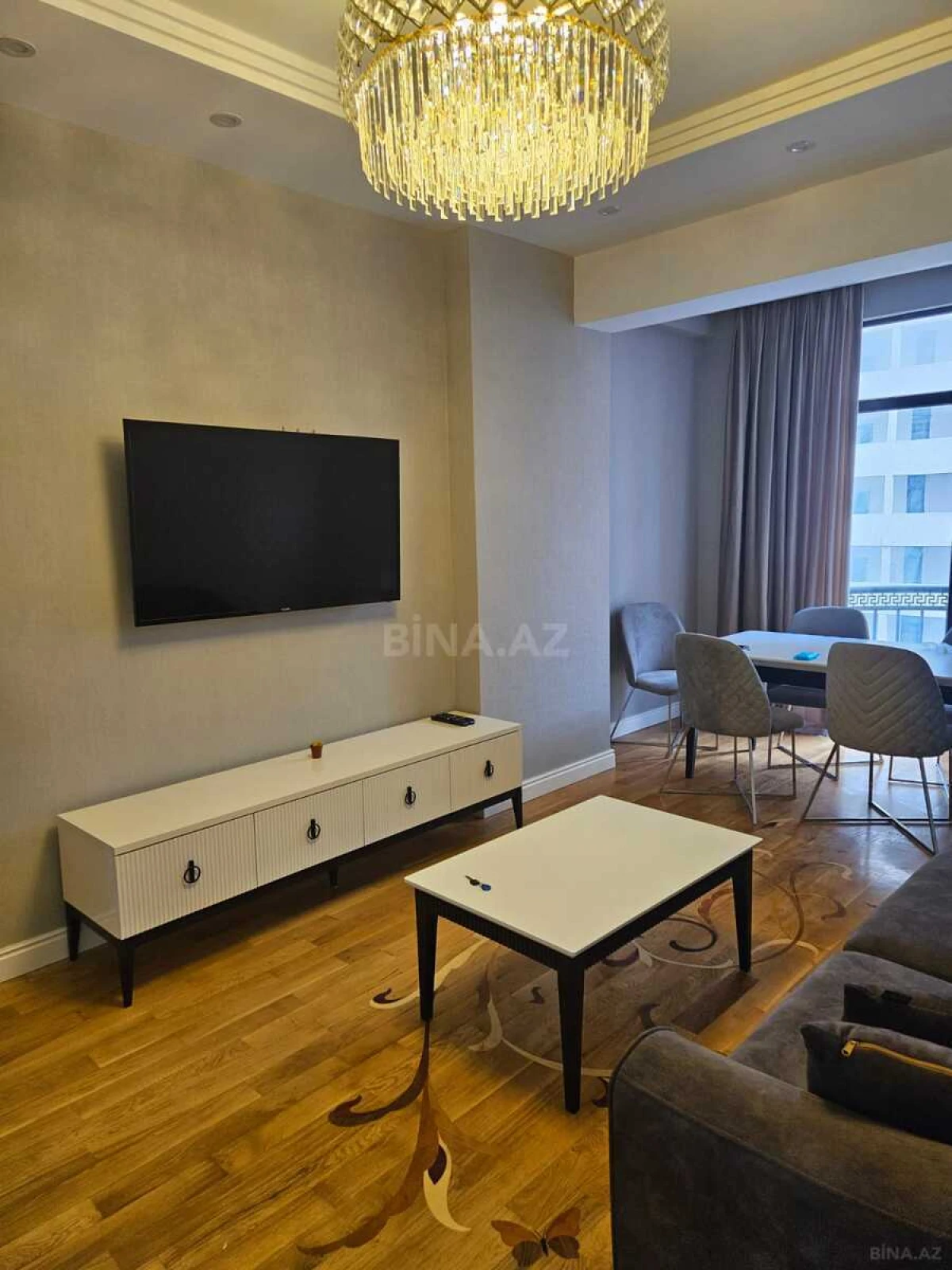 Kirayə verilir 2 otaqlı mənzil 72 m²