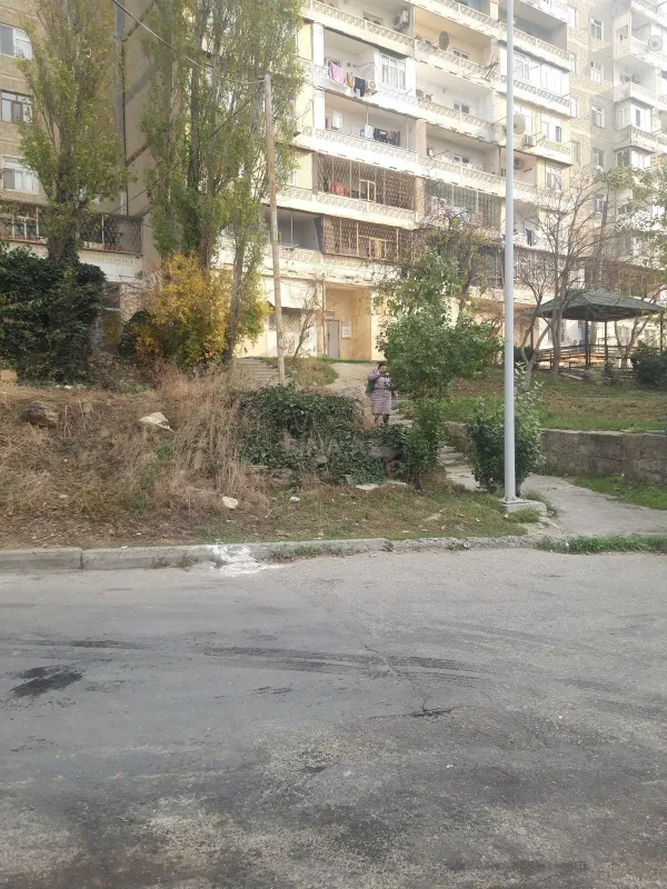 Satılır obyekt 165 m²