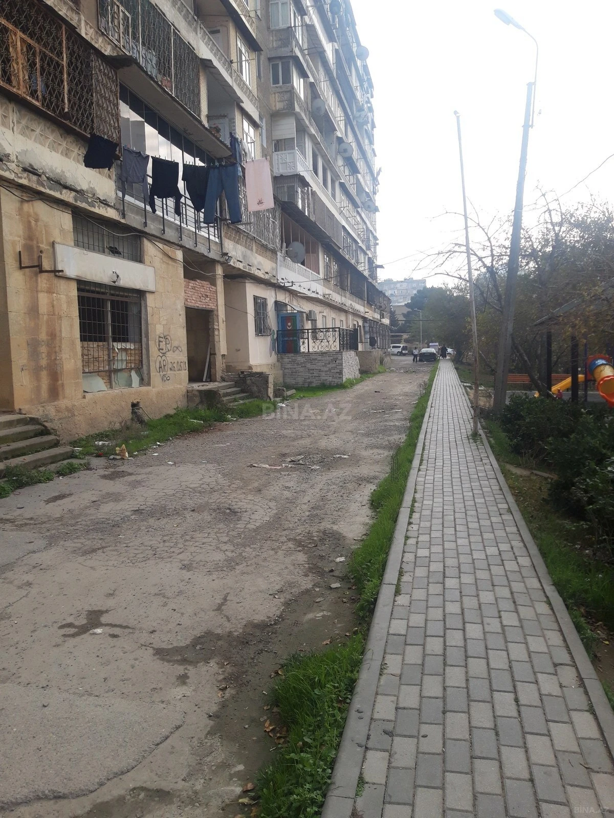 Satılır obyekt 165 m²