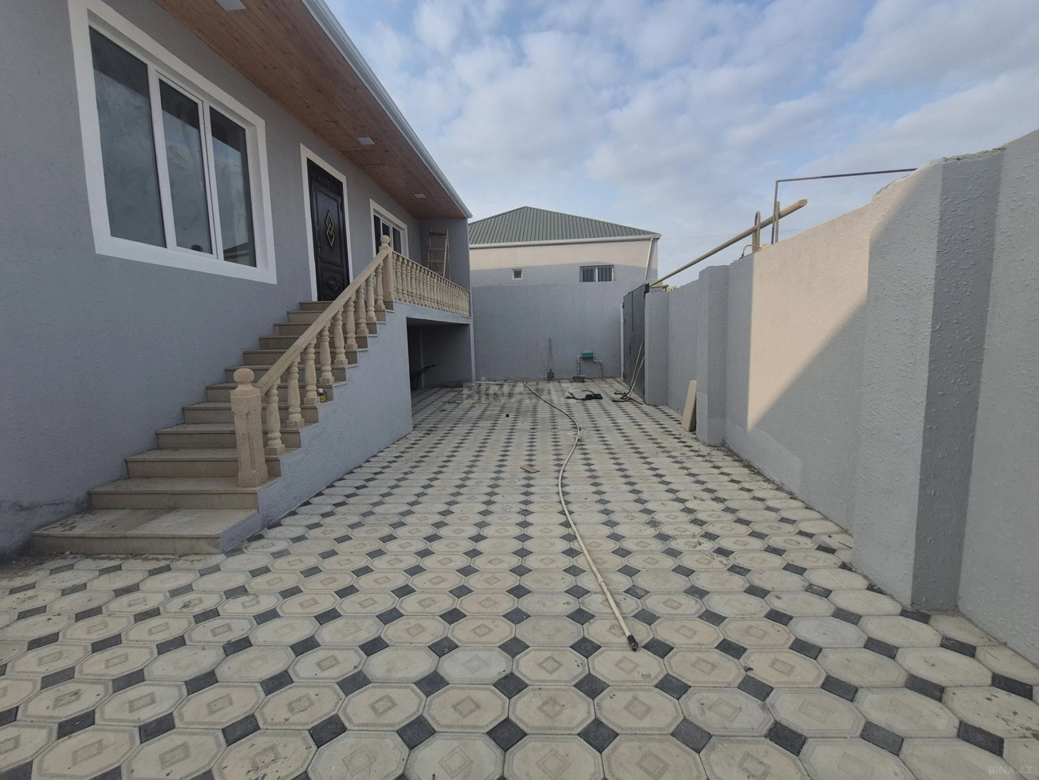 Satılır 4 otaqlı həyət evi 130 m²