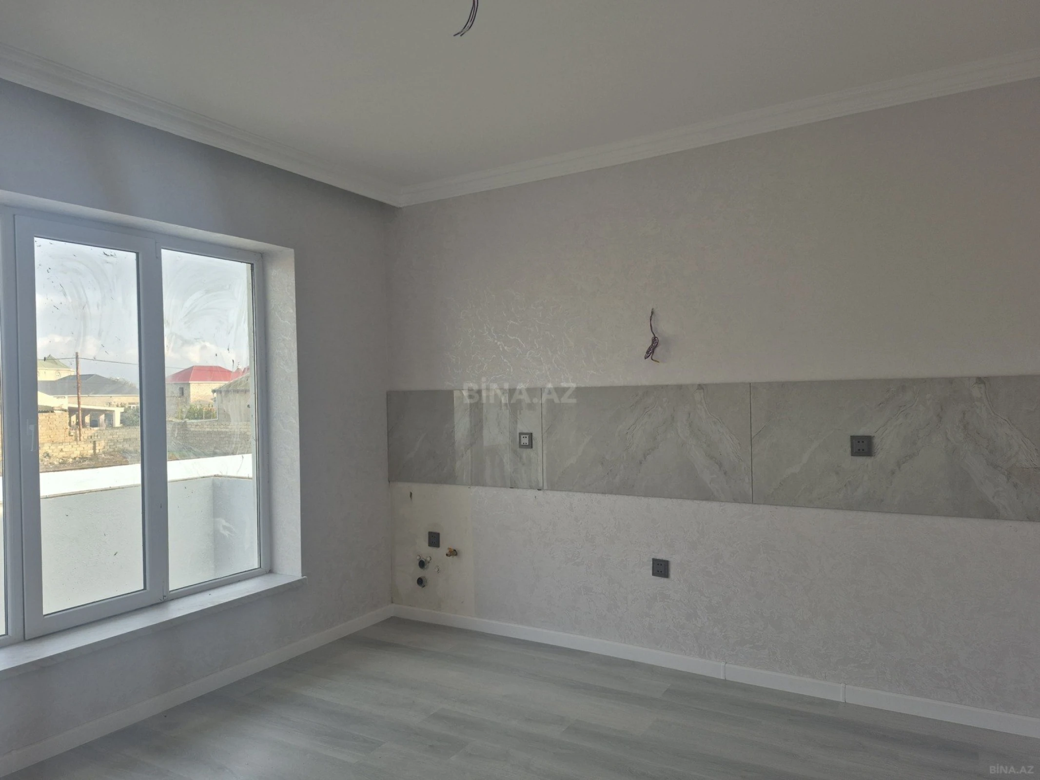 Satılır 4 otaqlı həyət evi 130 m²