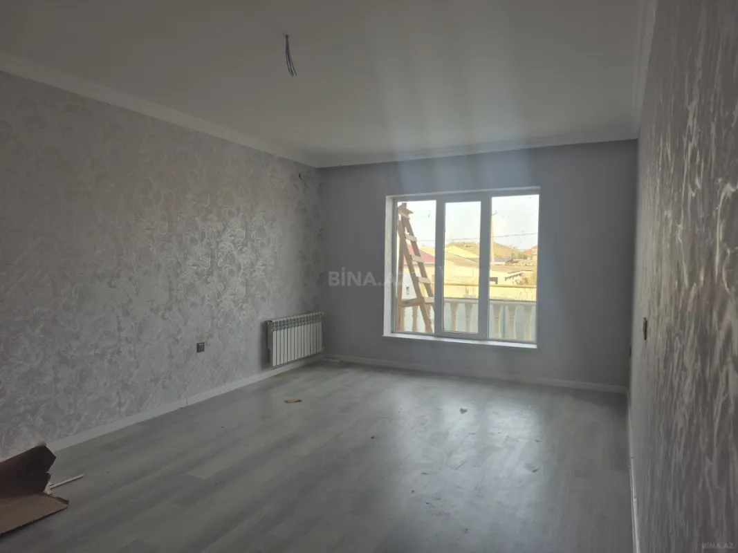 Satılır 4 otaqlı həyət evi 130 m²