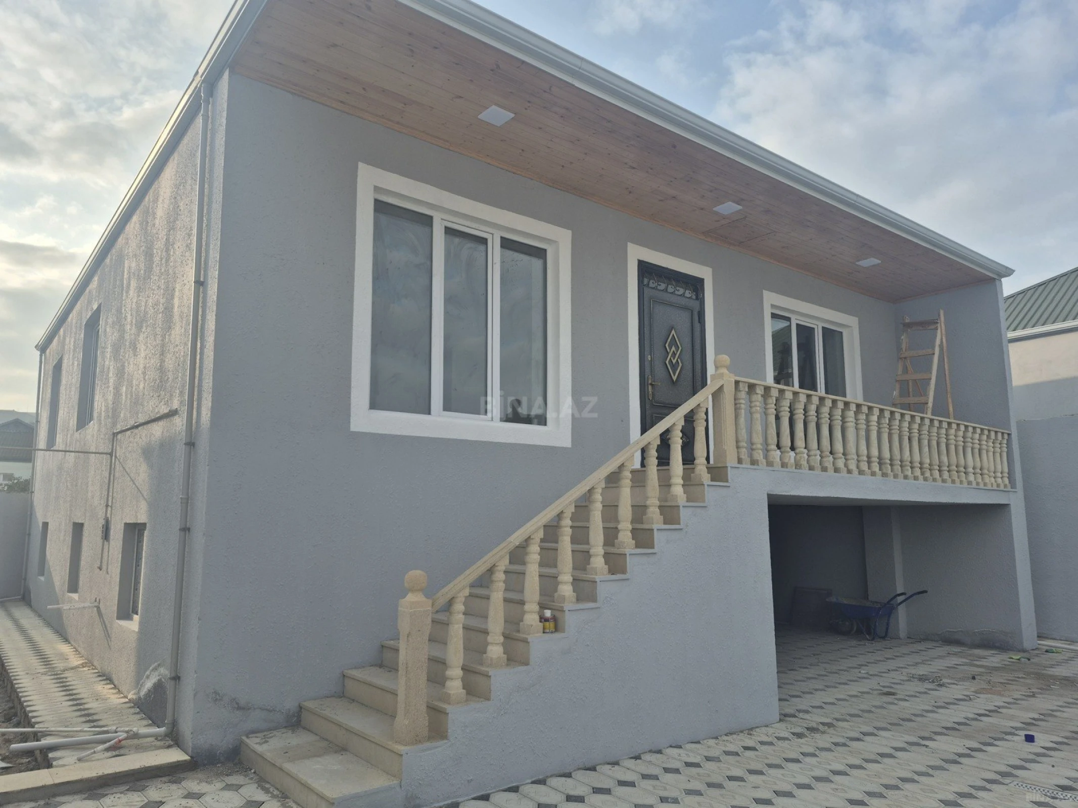 Satılır 4 otaqlı həyət evi 130 m²