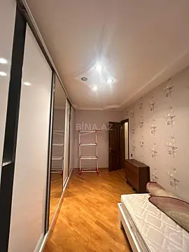 Kirayə verilir 3 otaqlı mənzil 168 m²