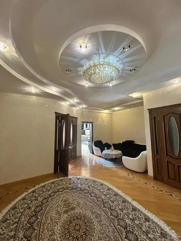Kirayə verilir 3 otaqlı mənzil 168 m²