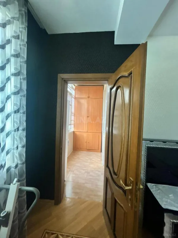 Kirayə verilir 3 otaqlı mənzil 168 m²