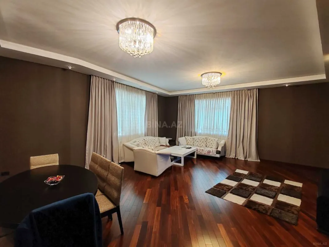 Satılır 4 otaqlı mənzil 175 m²