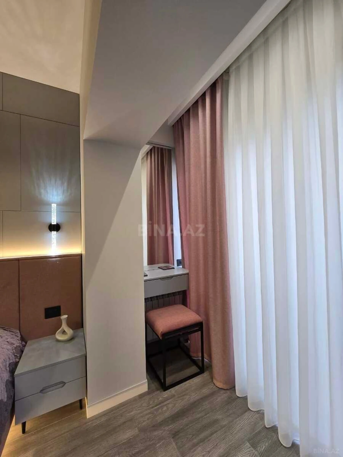 Kirayə verilir 2 otaqlı mənzil 65 m²