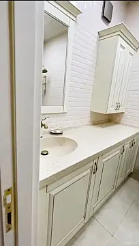 Satılır 3 otaqlı mənzil 148 m²