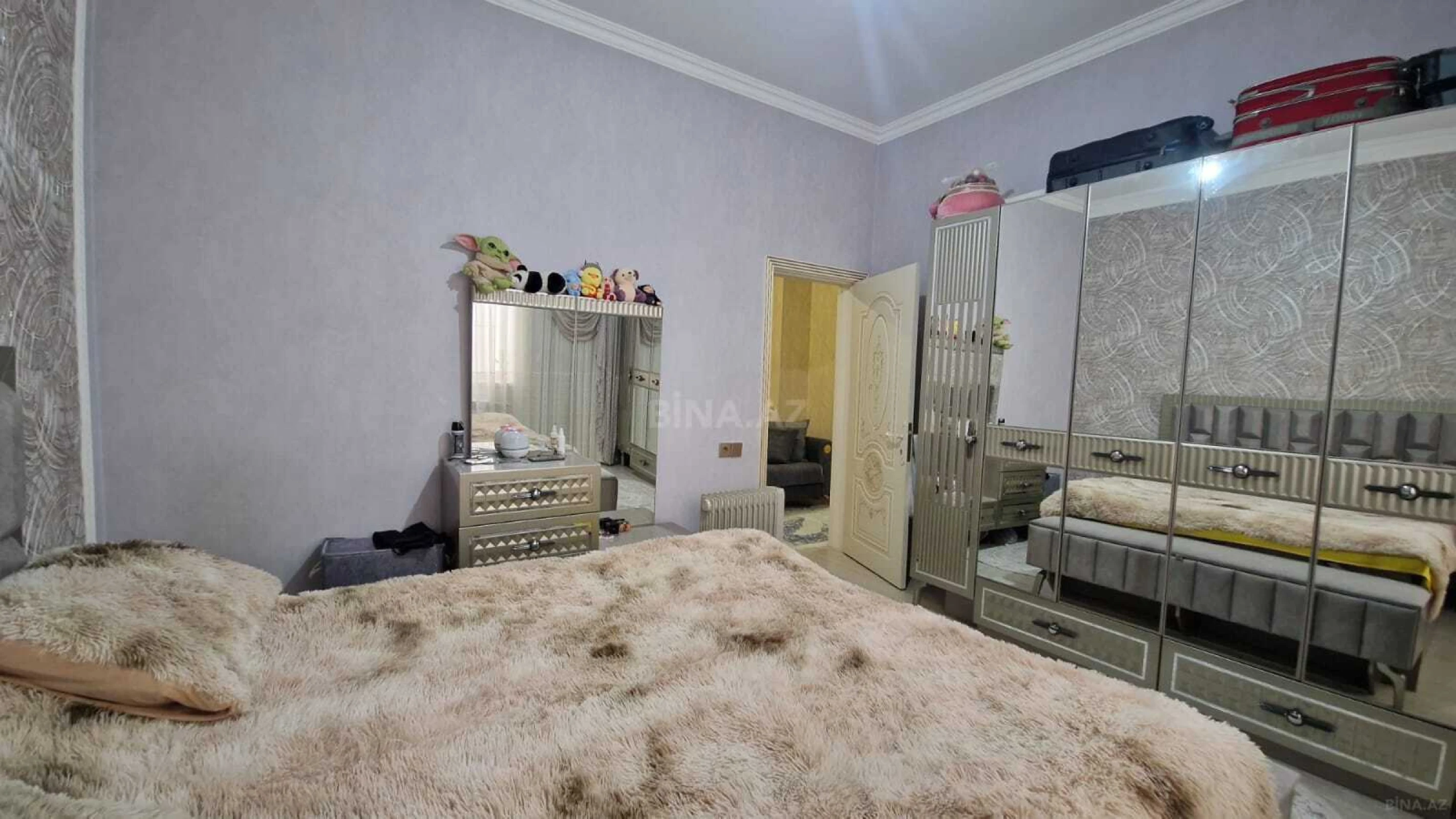 Satılır 4 otaqlı həyət evi 180 m²