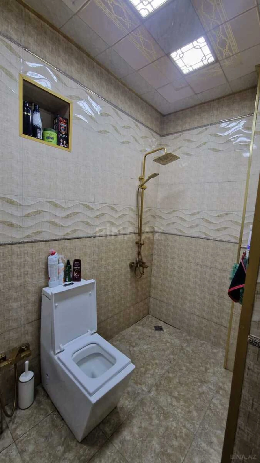 Satılır 4 otaqlı həyət evi 180 m²