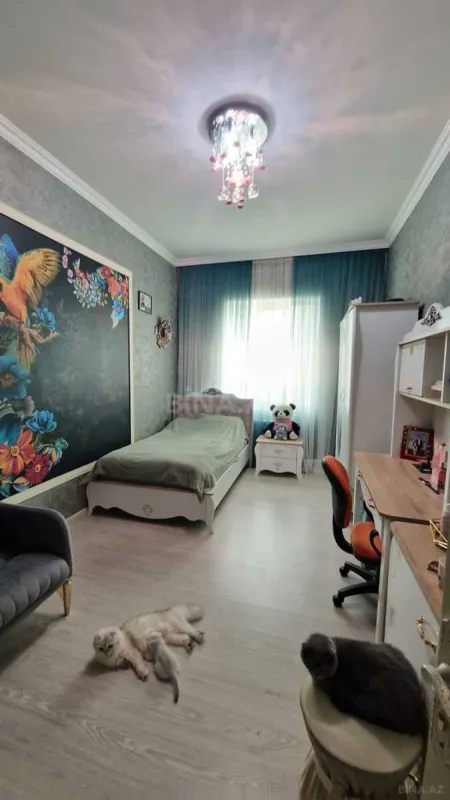 Satılır 4 otaqlı həyət evi 180 m²