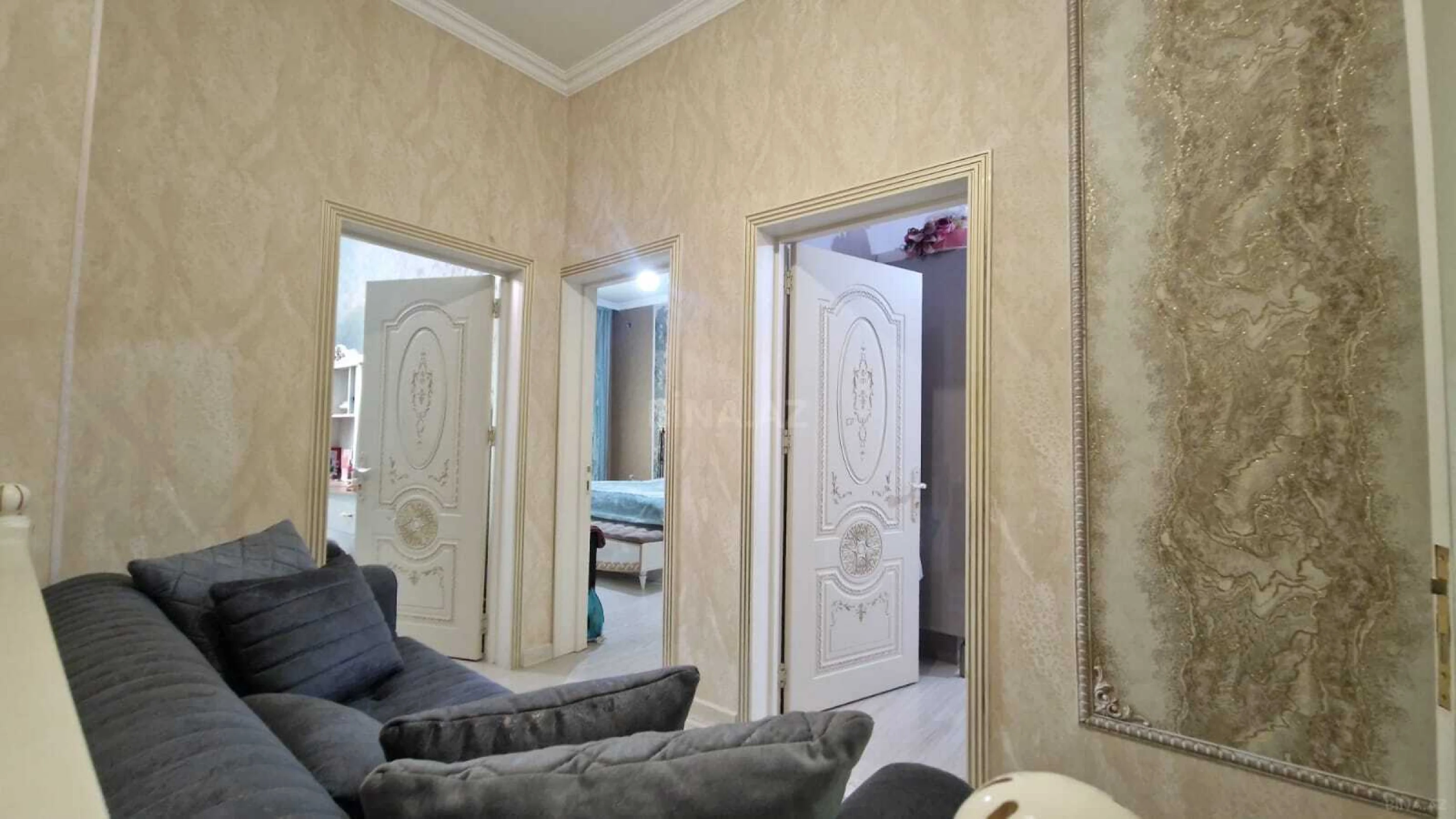 Satılır 4 otaqlı həyət evi 180 m²