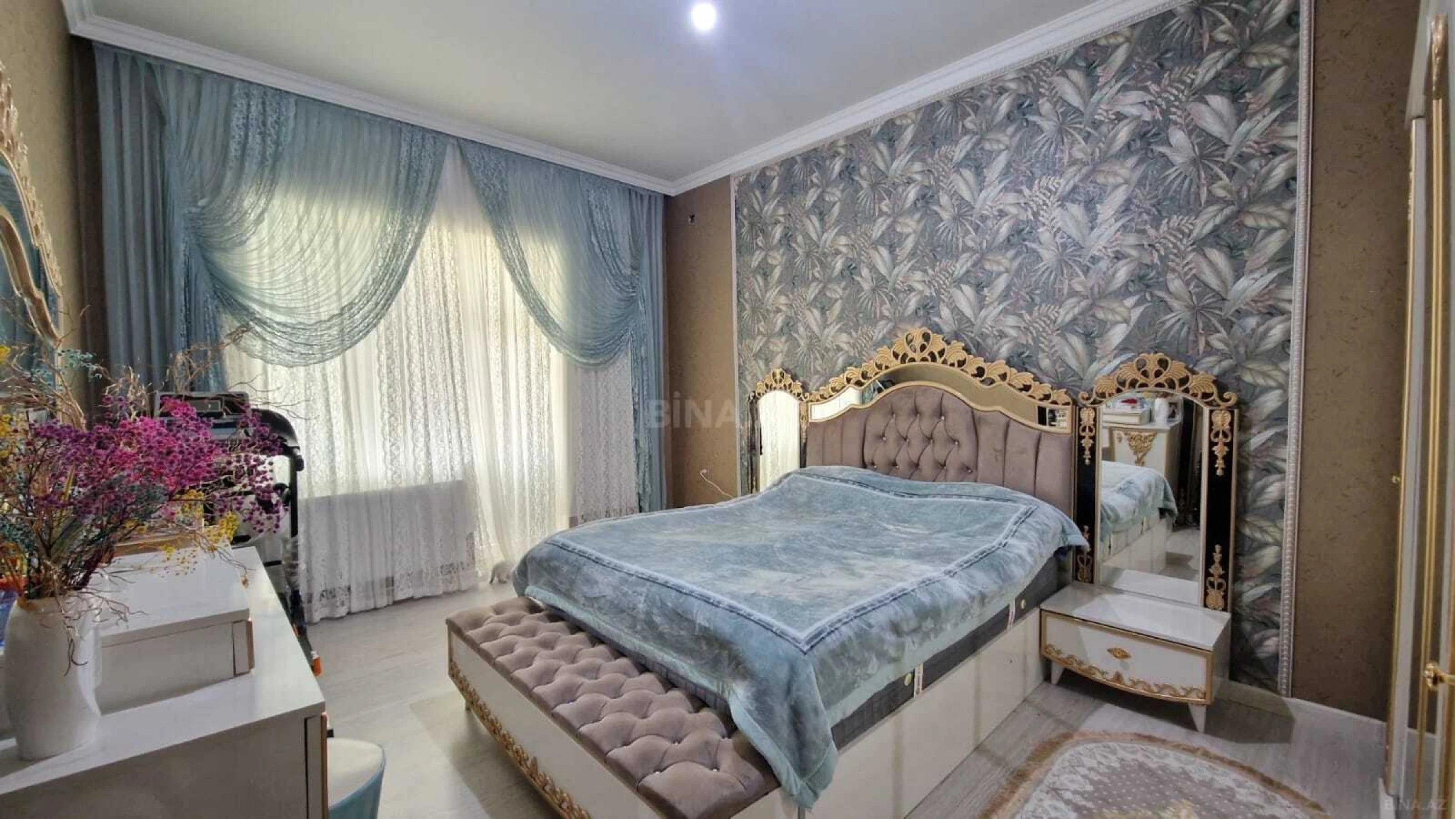 Satılır 4 otaqlı həyət evi 180 m²