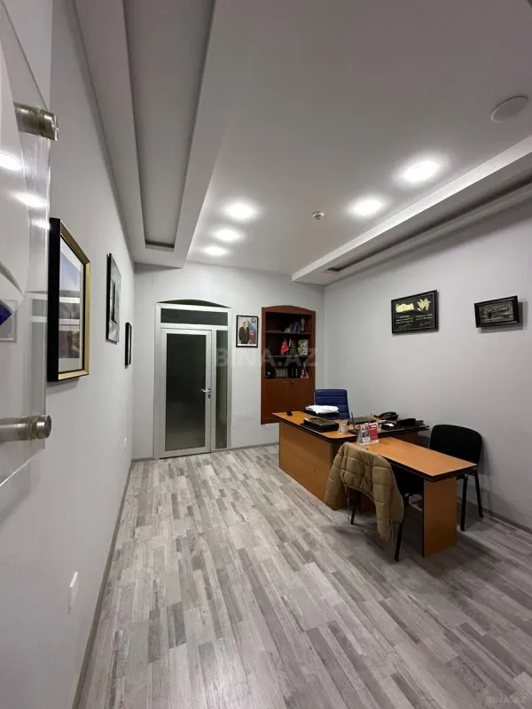 Satılır 2 otaqlı ofis 40 m²