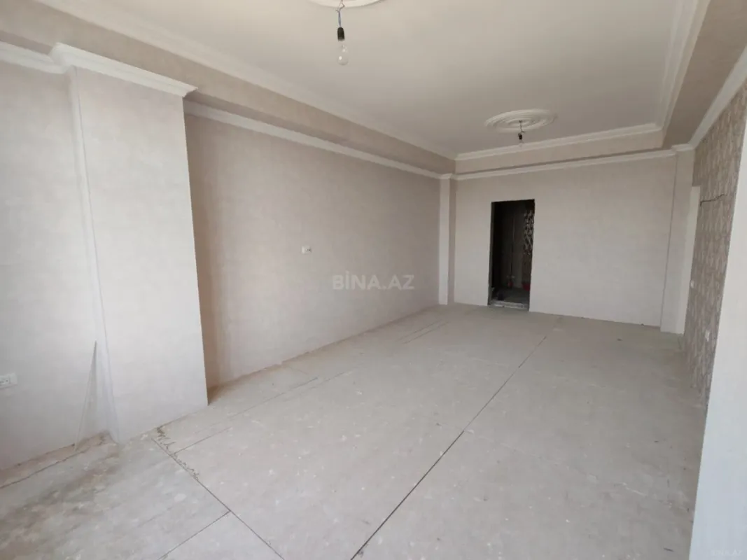 Satılır 4 otaqlı mənzil 176 m²