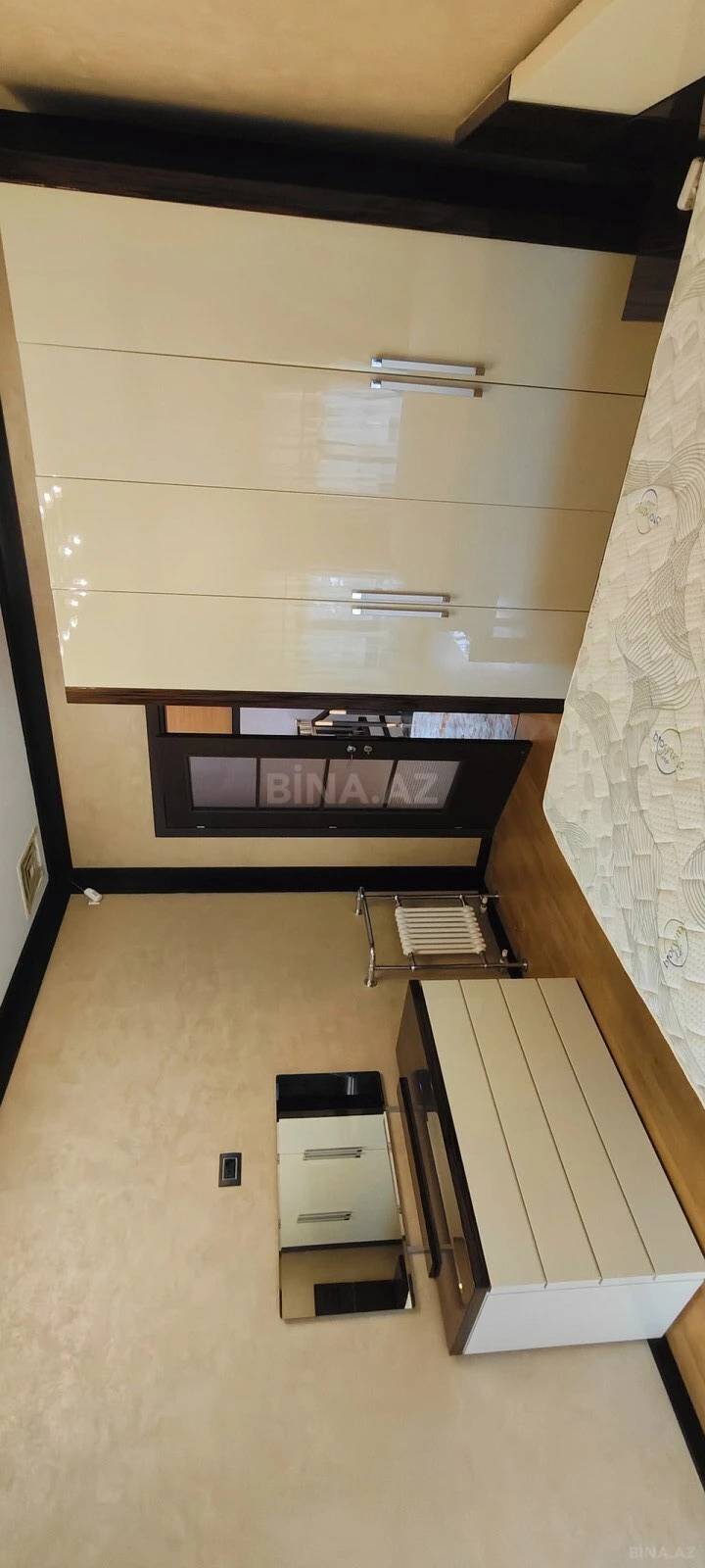 Kirayə verilir 6 otaqlı həyət evi 250 m²