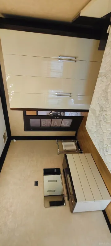 Kirayə verilir 6 otaqlı həyət evi 250 m²