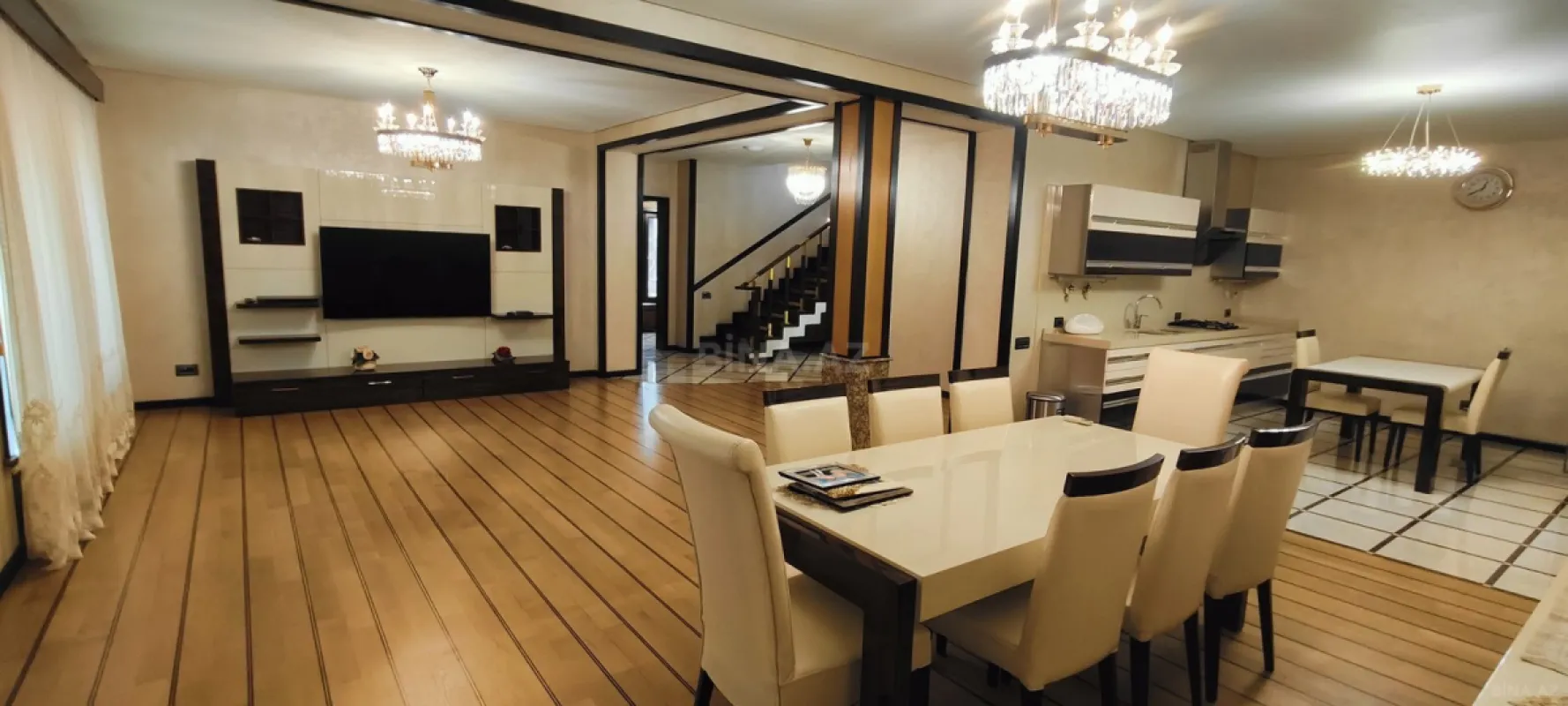 Kirayə verilir 6 otaqlı həyət evi 250 m²