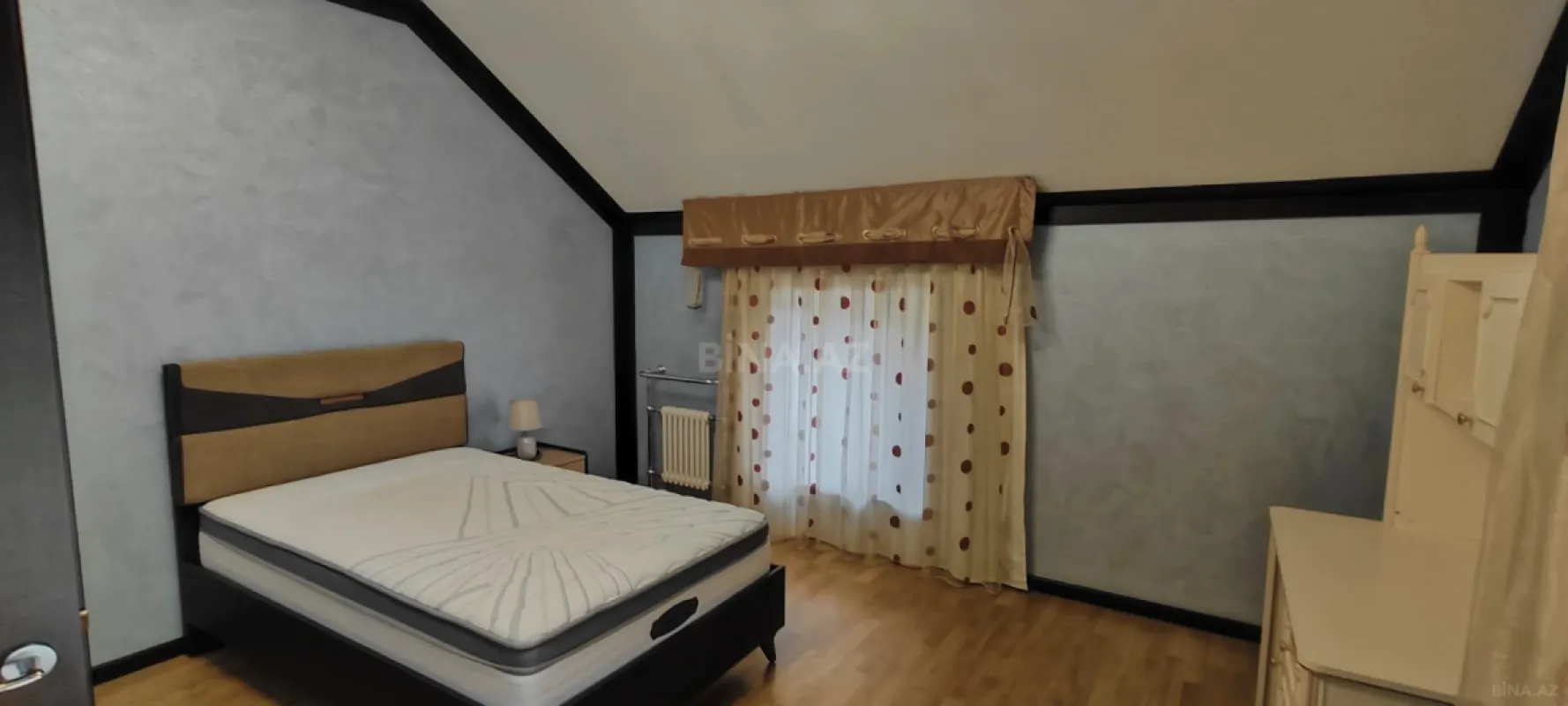 Kirayə verilir 6 otaqlı həyət evi 250 m²