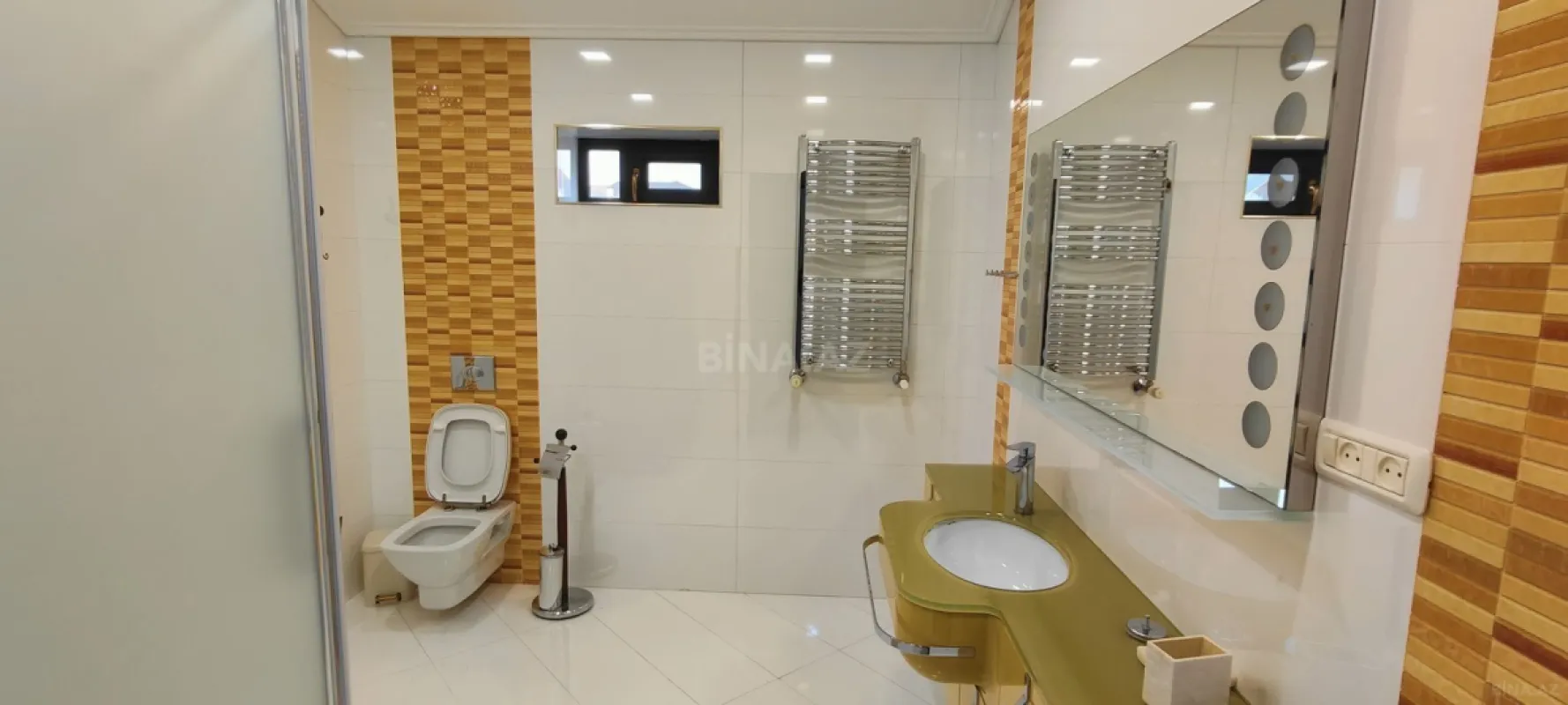 Kirayə verilir 6 otaqlı həyət evi 250 m²