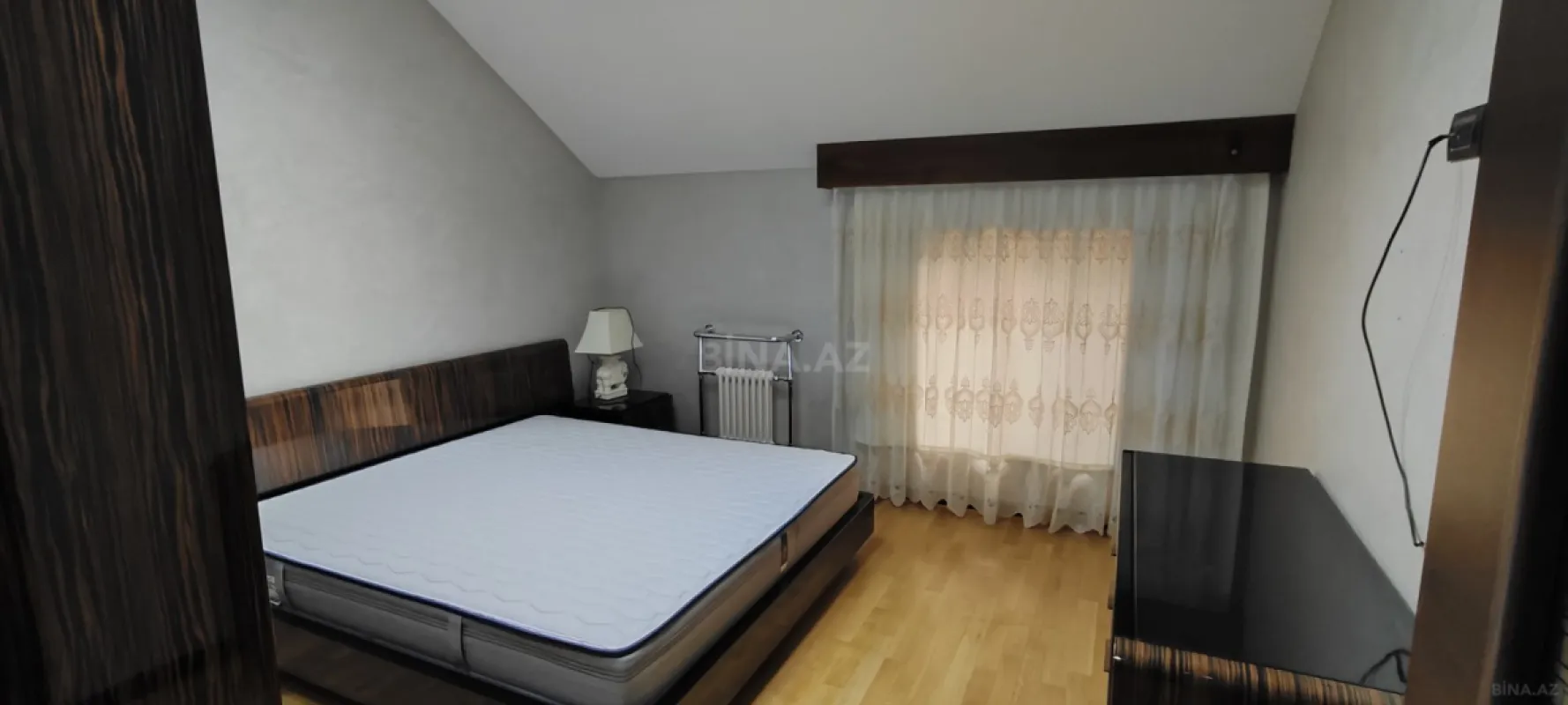 Kirayə verilir 6 otaqlı həyət evi 250 m²