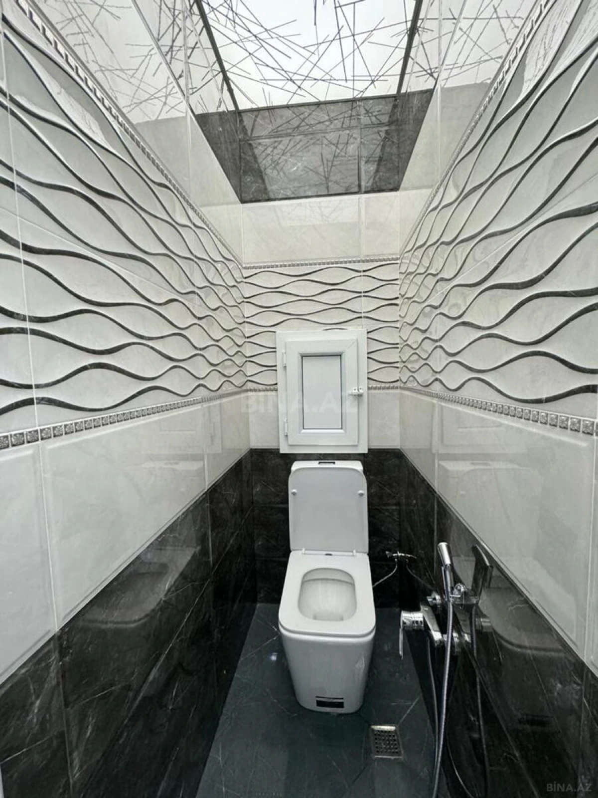 Satılır 2 otaqlı mənzil 55 m²