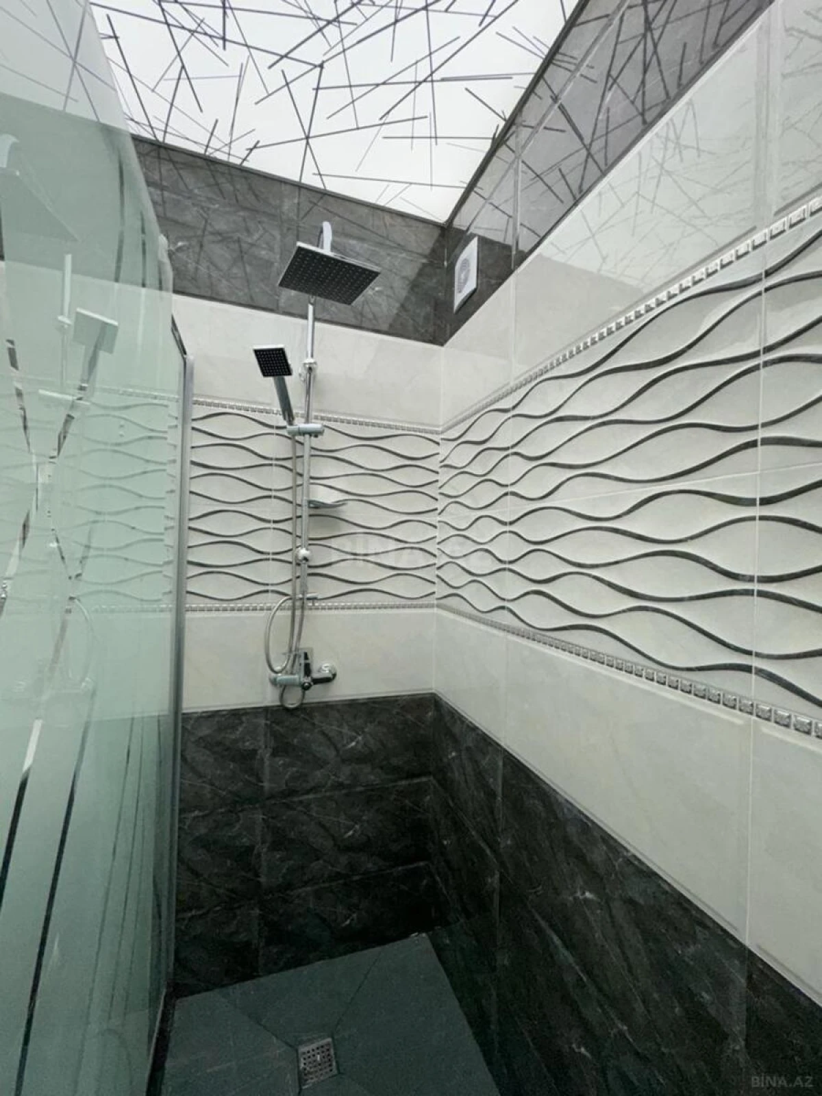 Satılır 2 otaqlı mənzil 55 m²