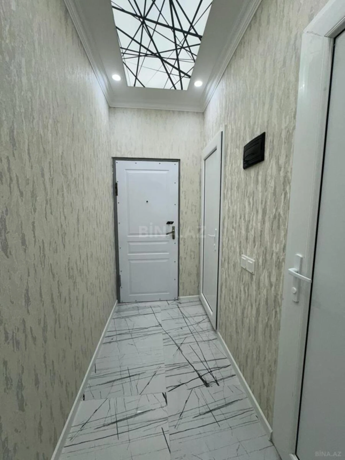 Satılır 2 otaqlı mənzil 55 m²