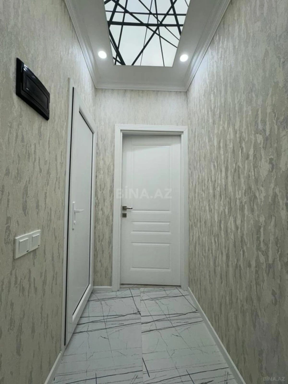 Satılır 2 otaqlı mənzil 55 m²