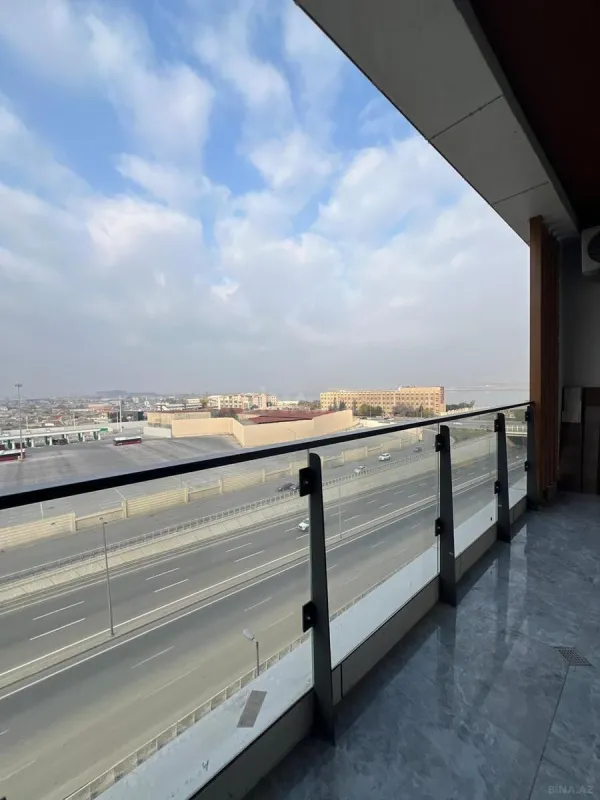 Satılır 3 otaqlı mənzil 98.8 m²