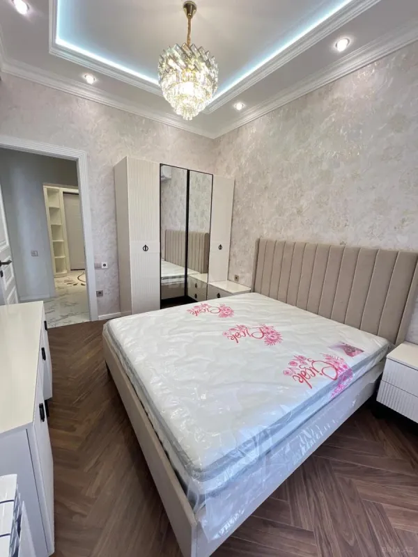 Satılır 3 otaqlı mənzil 98.8 m²