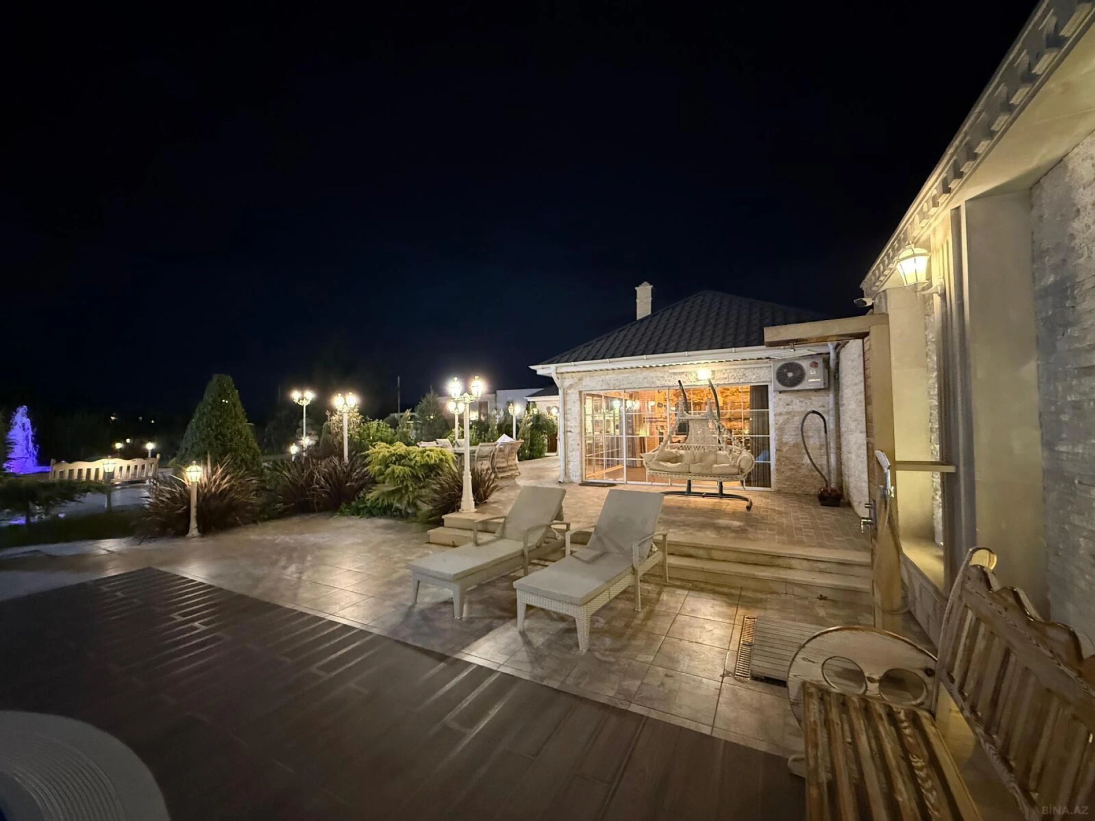 Satılır 7 otaqlı həyət evi 760 m²