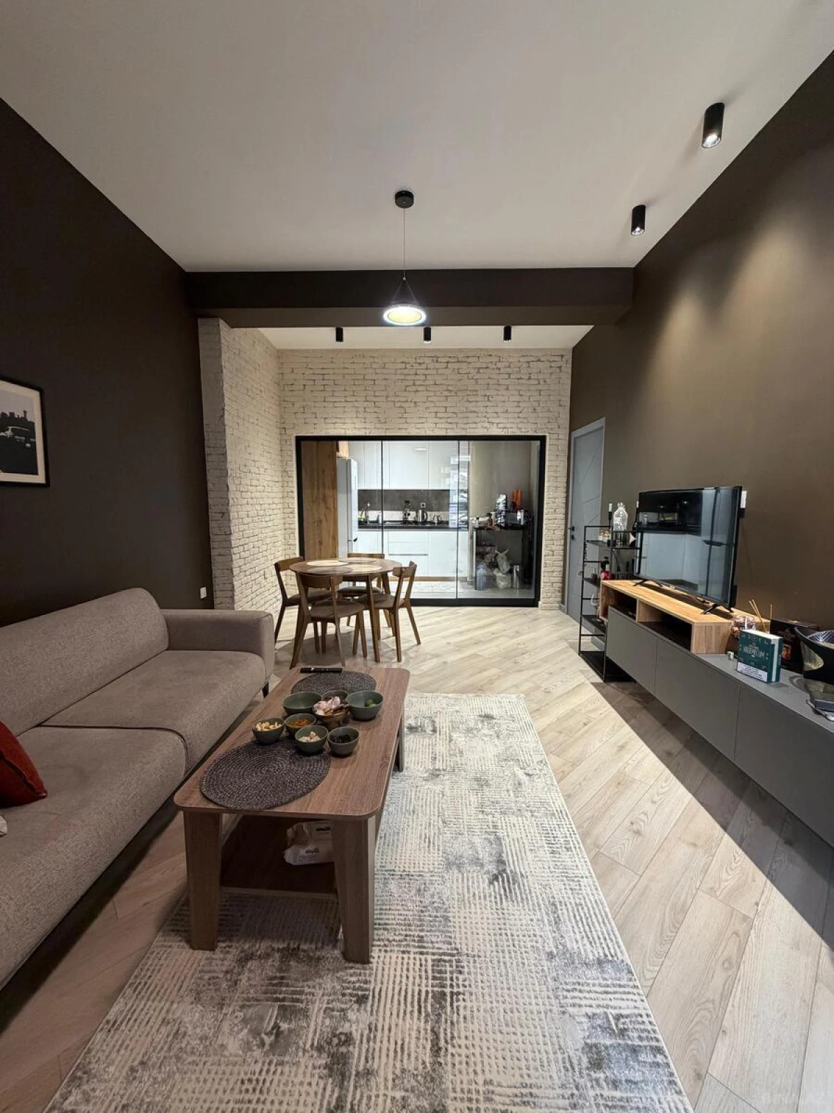Satılır 2 otaqlı mənzil 65 m²