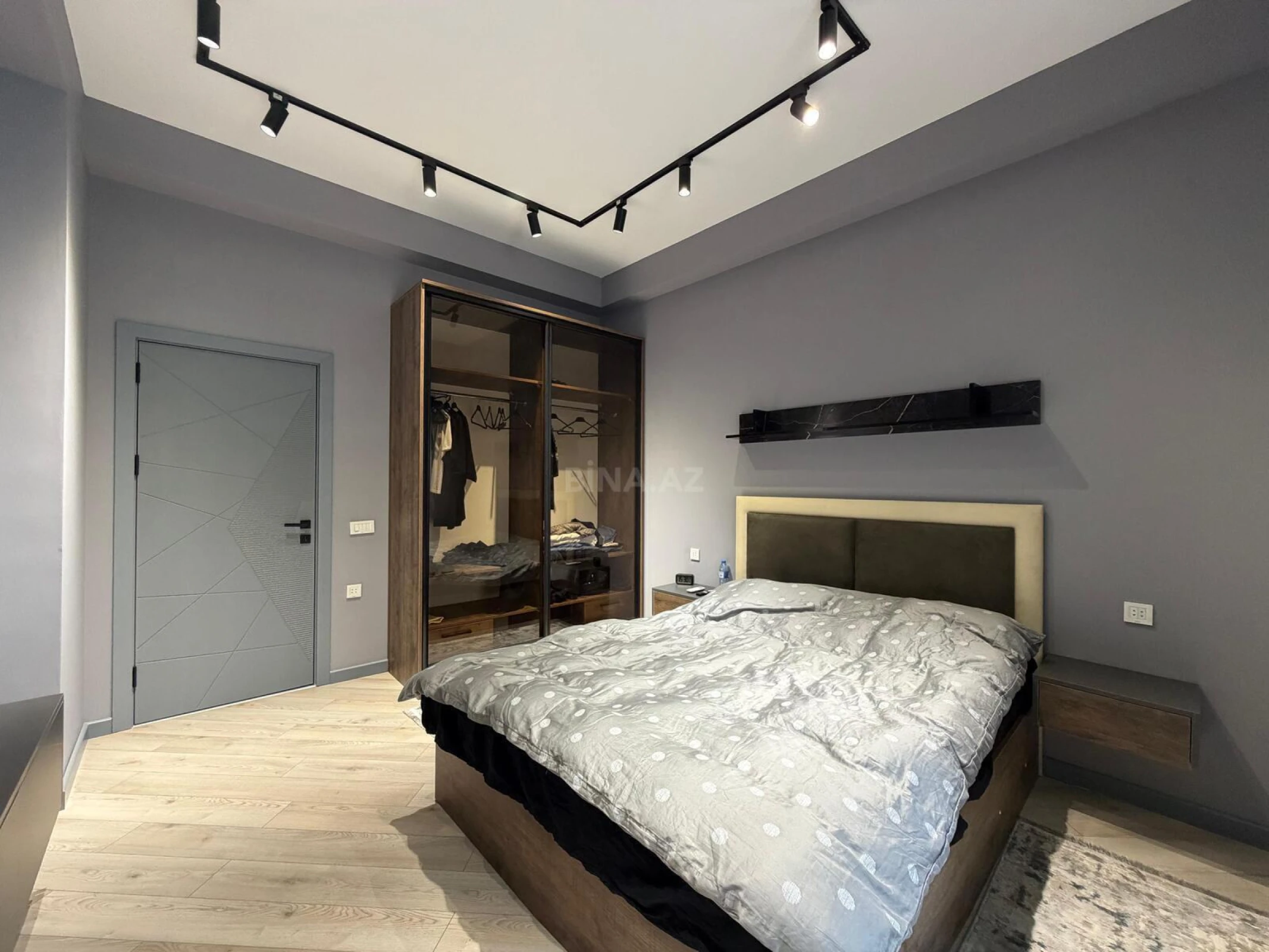 Satılır 2 otaqlı mənzil 65 m²