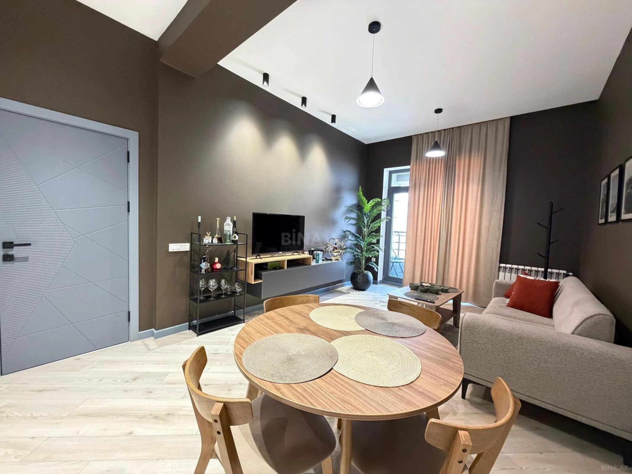Satılır 2 otaqlı mənzil 65 m²
