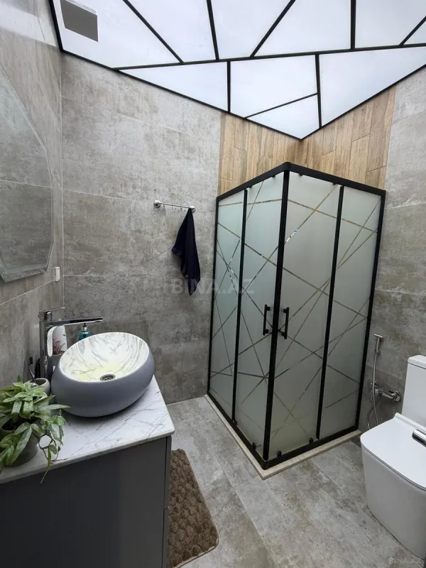 Satılır 2 otaqlı mənzil 65 m²