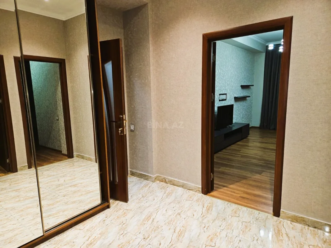 Satılır 2 otaqlı mənzil 100 m²