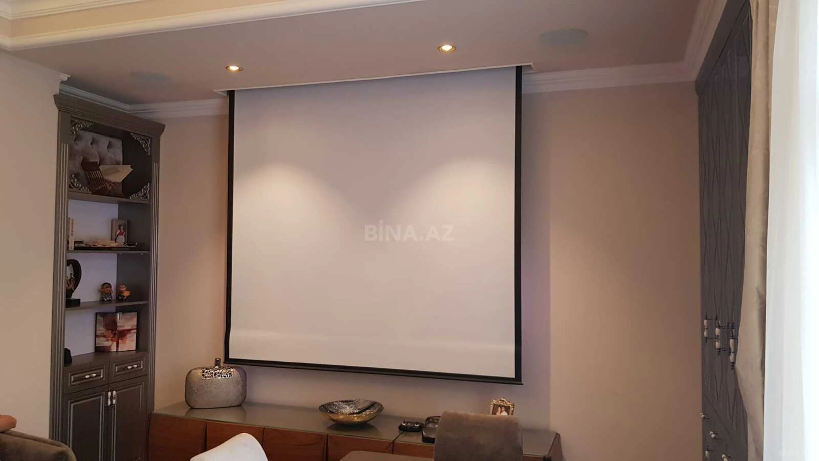 Kirayə verilir 3 otaqlı mənzil 111 m²