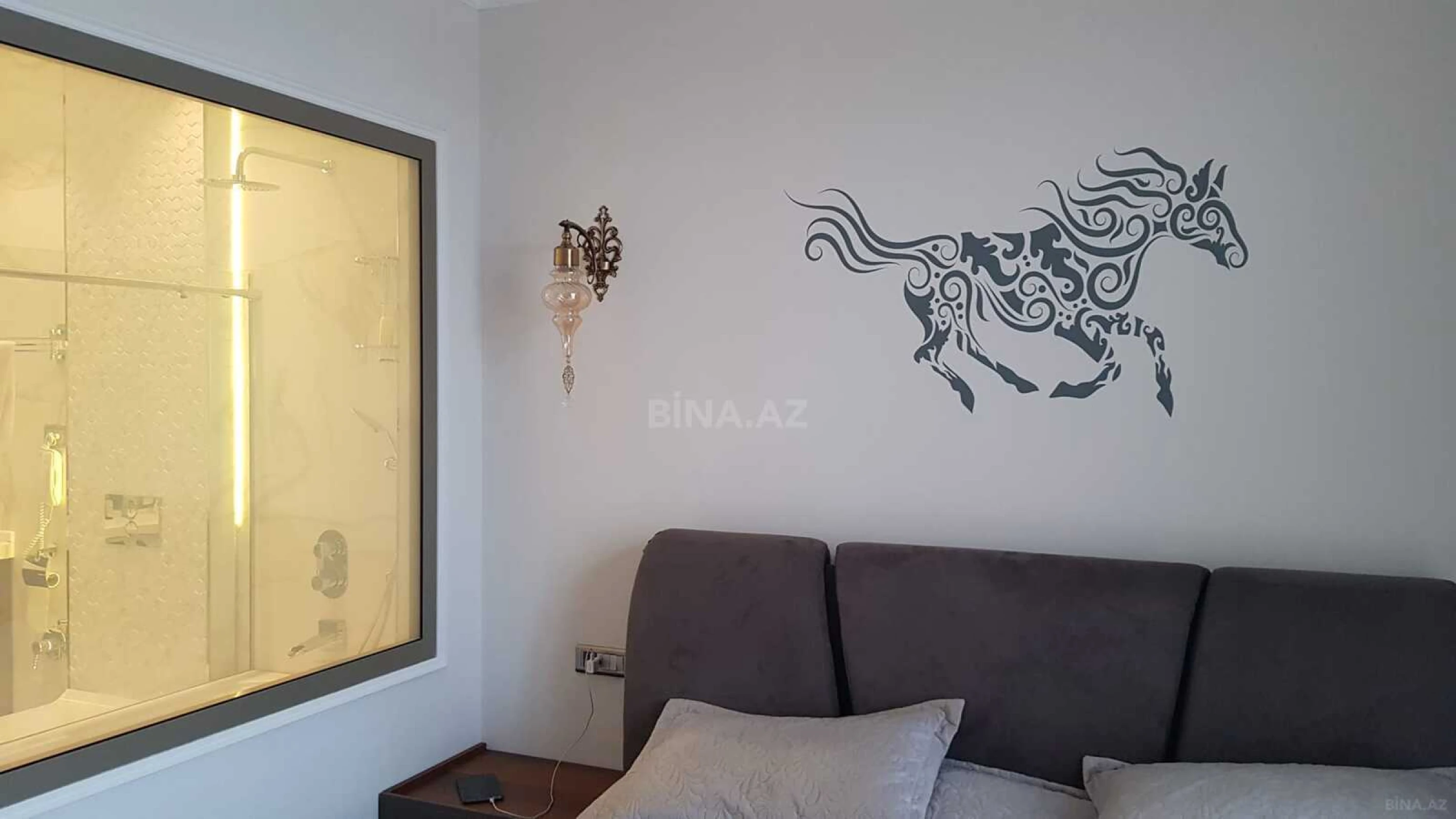Kirayə verilir 3 otaqlı mənzil 111 m²