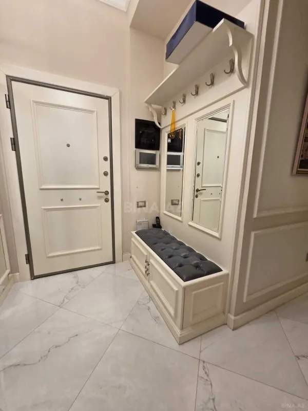 Kirayə verilir 3 otaqlı mənzil 111 m²